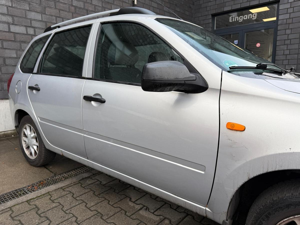 Lada Kalina 2 original Tür vorn rechts silber Rohbau BJ15